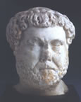 Retrato del emperador Adriano